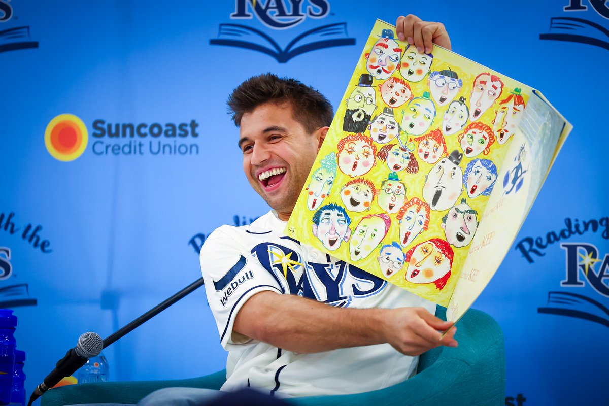 RaysBaseball's tweet photo. Time to hit the books! 📚

On Friday, Ian Seymour read to 2nd and 3rd graders at Tampa Bay Boulevard Elementary School to help kick off our annual Reading with the Rays program, presented by @SuncoastCU! 

Learn more ➡️: https://t.co/xAbxWJP8Yt https://t.co/yIDZyJ67xT