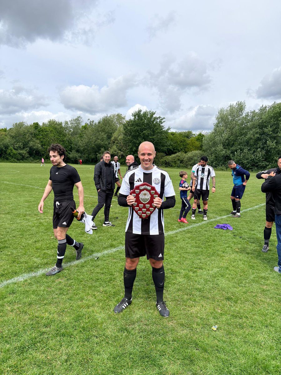 gavlfc83's tweet photo. Champions. Unbeaten https://t.co/H3fI9eHHah