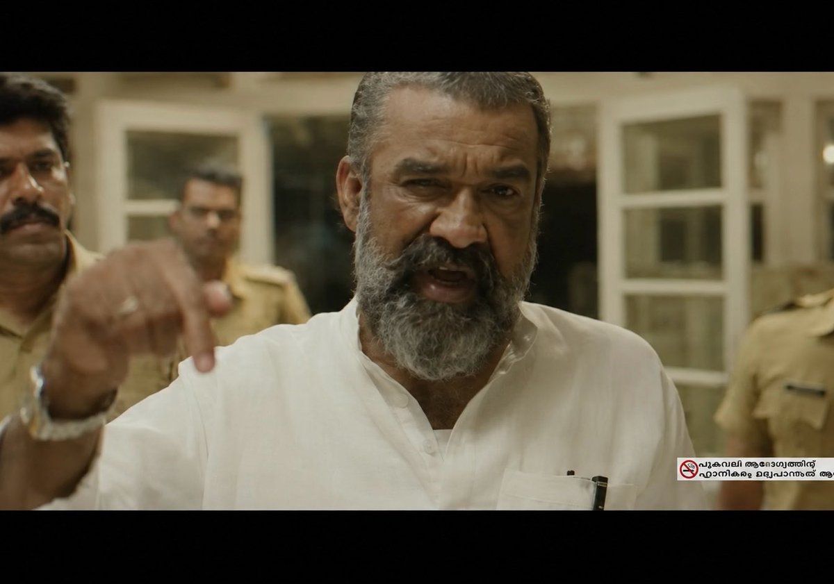 വരത്തൻ tweet media
