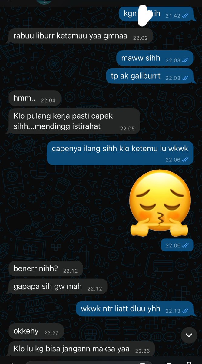 hisheishere's tweet photo. at least dia klo gw bilang kangen langsung…. https://t.co/rudg24jykA