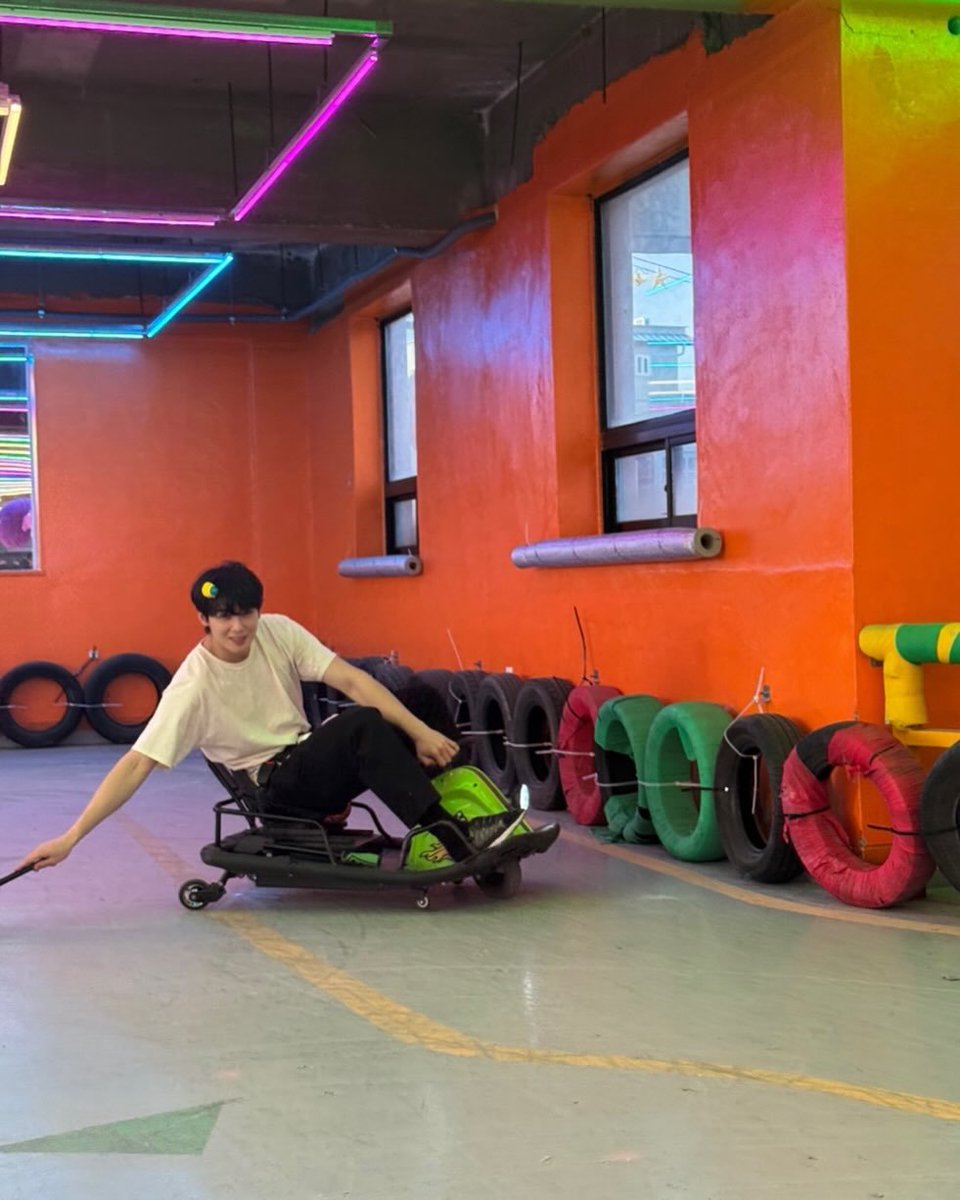 EUNWOO tweet media
