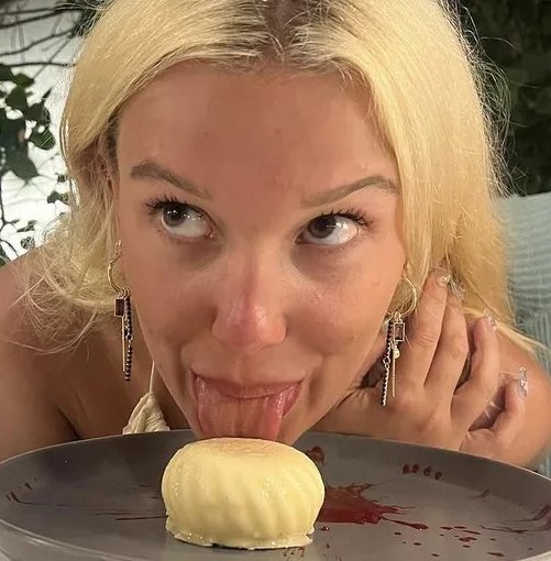 Celeb Enjoyer tweet media