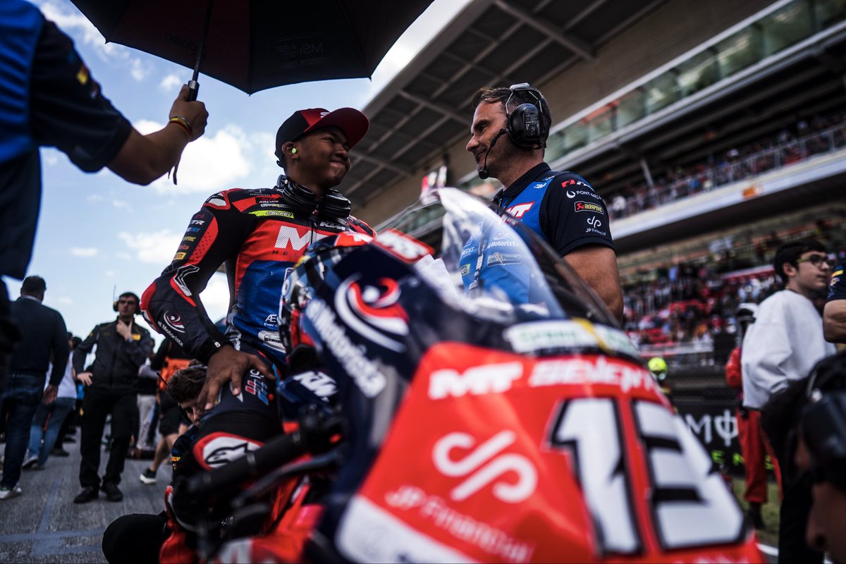 MSiRacingTeam's tweet photo. Ortolá y Hakim rozan el podio en Casa! #moto3 #hakimdanish #catalangp #racingforwardwithaeoncredit #msiracingteam https://t.co/8mrPaghiop