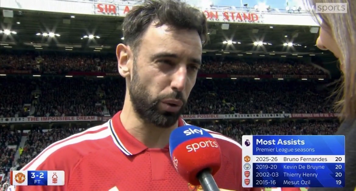 NoodleHairCR7's tweet photo. Bruno Fernandes: "Cristiano Ronaldo called me and congratulated for the assist record." 🙌 https://t.co/50Ah8iICEH