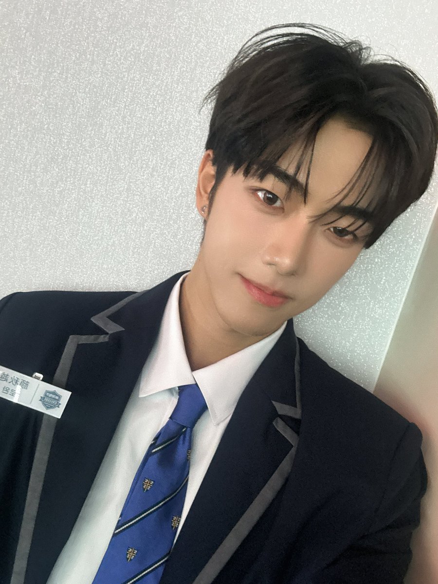 로완 아카이브 tweet media