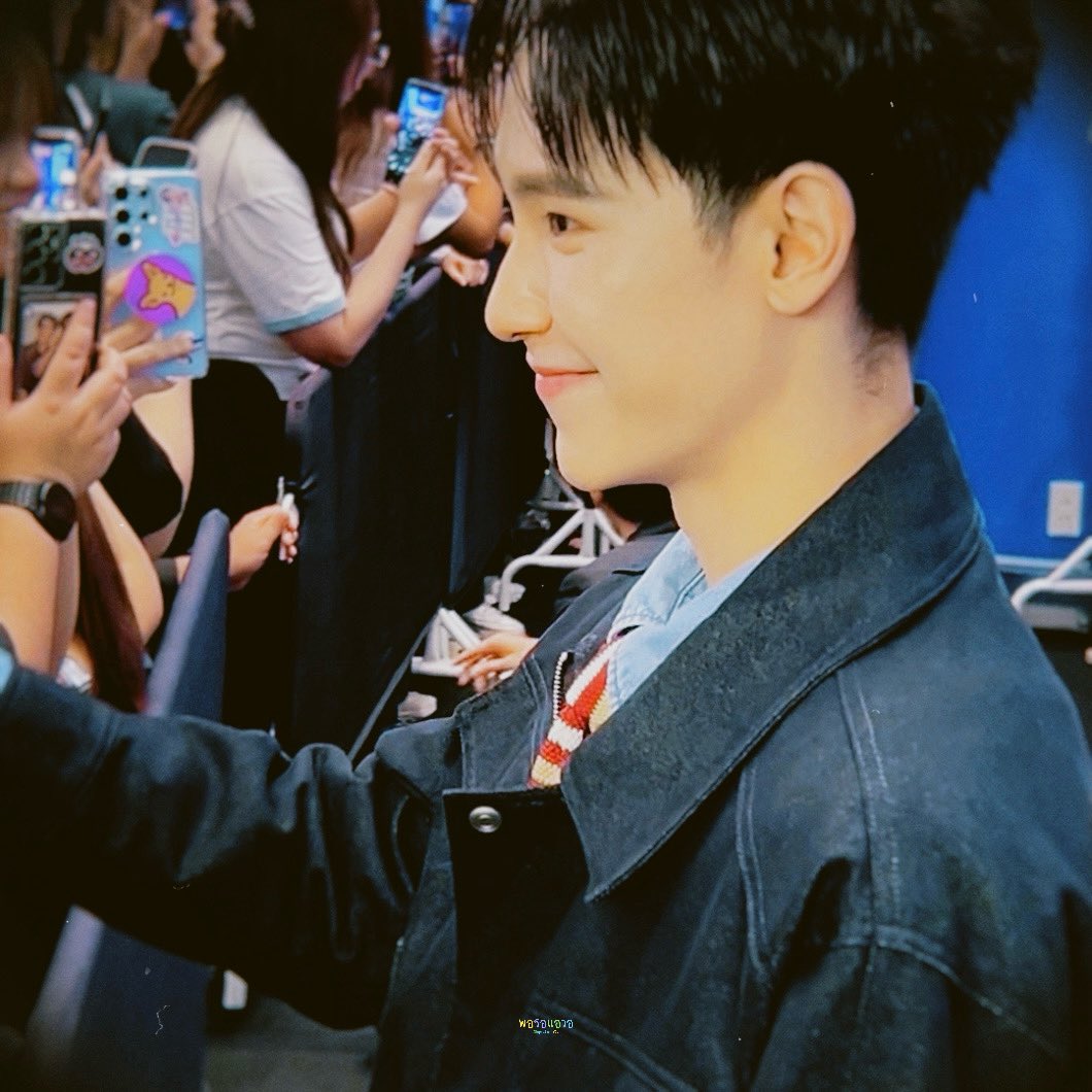 พอรอแอวอ ◡̈ ' ᴊᴜᴊᴜ tweet media