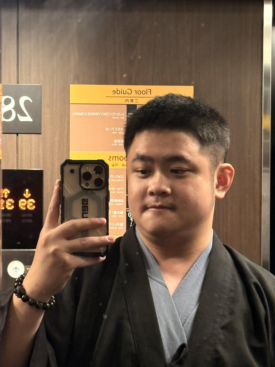 揚 tweet media