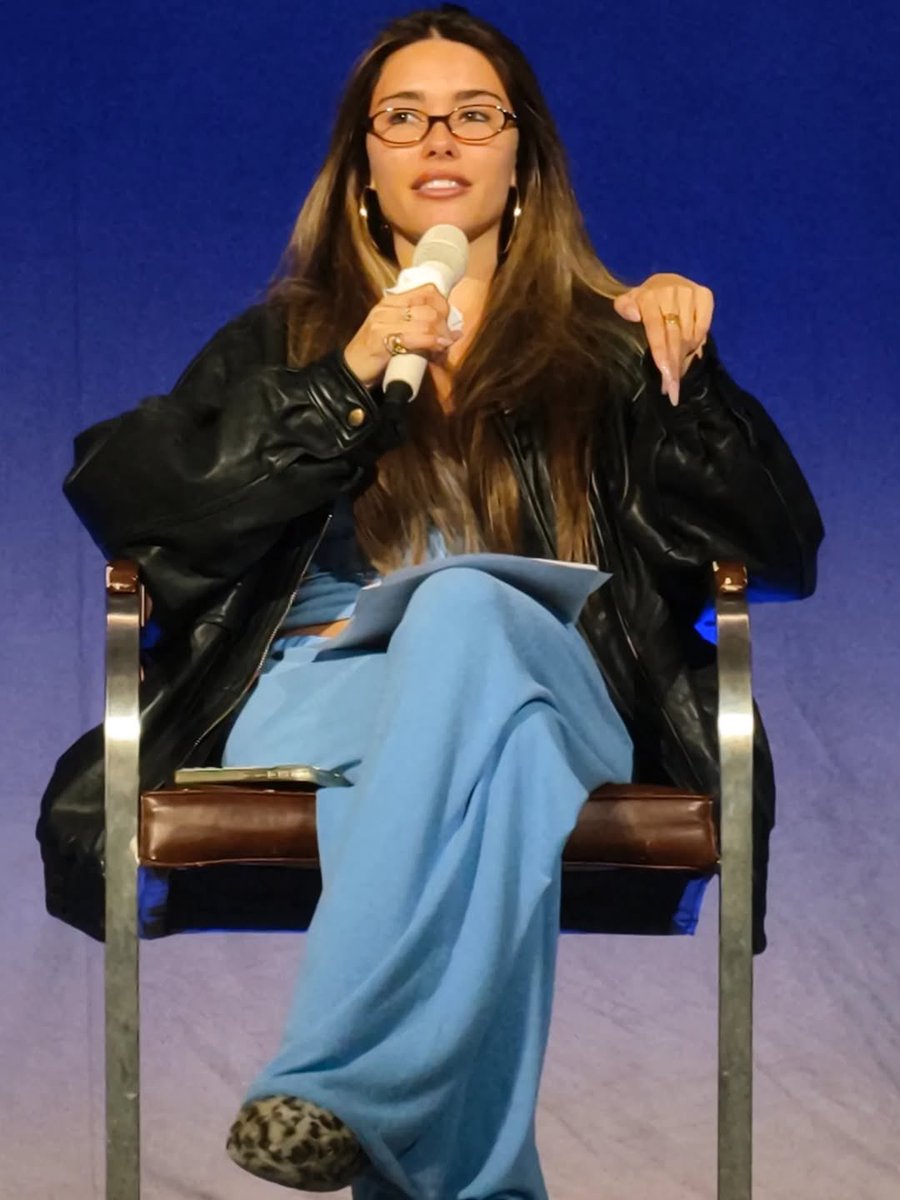 TeamMadisonBeerHQ tweet media