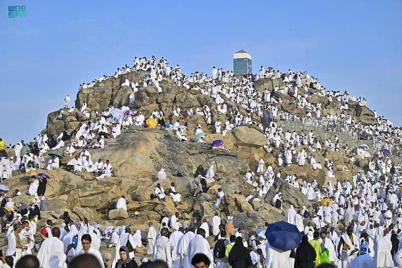 السعودية: غدا الإثنين غرة شهر ذي الحجة والوقوف بعرفة يوم الثلاثاء الموافق 26 مايو الجاري 