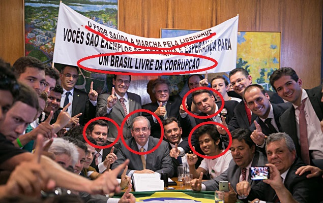 Cyberp0bre's tweet photo. @BolsonaroSP @KimKataguiri Briga entre Putas fascistas golpistas lesa pátria! https://t.co/FahYr4gc4C
