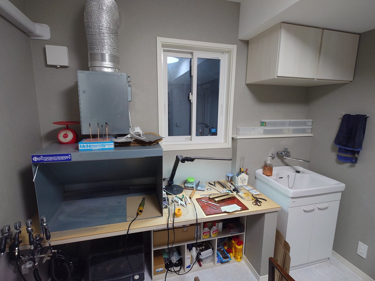 YPY31160044's tweet photo. 建て替え3年目にしてようやく作業工房本格稼動って感じです。 https://t.co/qH9EqKNQwI