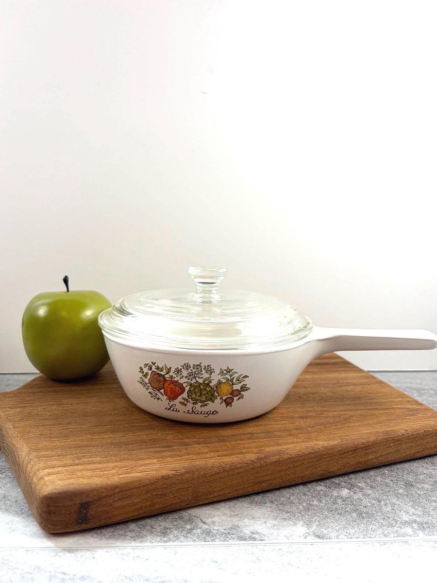 kimberlydwan's tweet photo. Vintage kitchen!

https://t.co/tj8DIMRhco https://t.co/637YaLDgdz