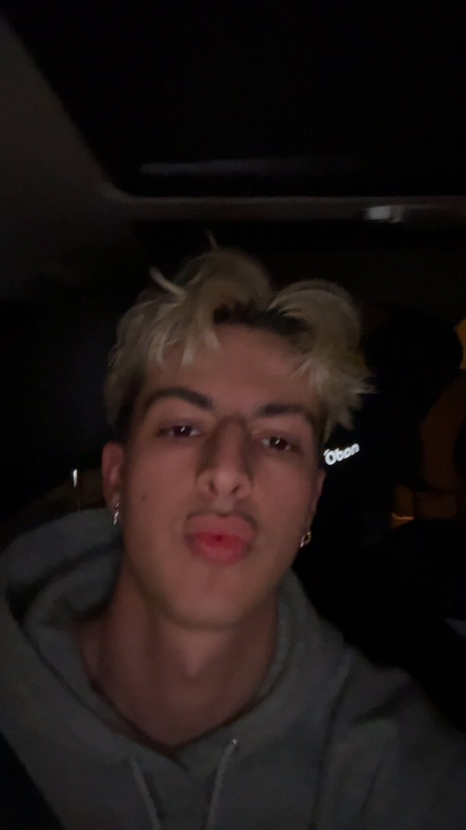 castigo🧟♂️ tweet media