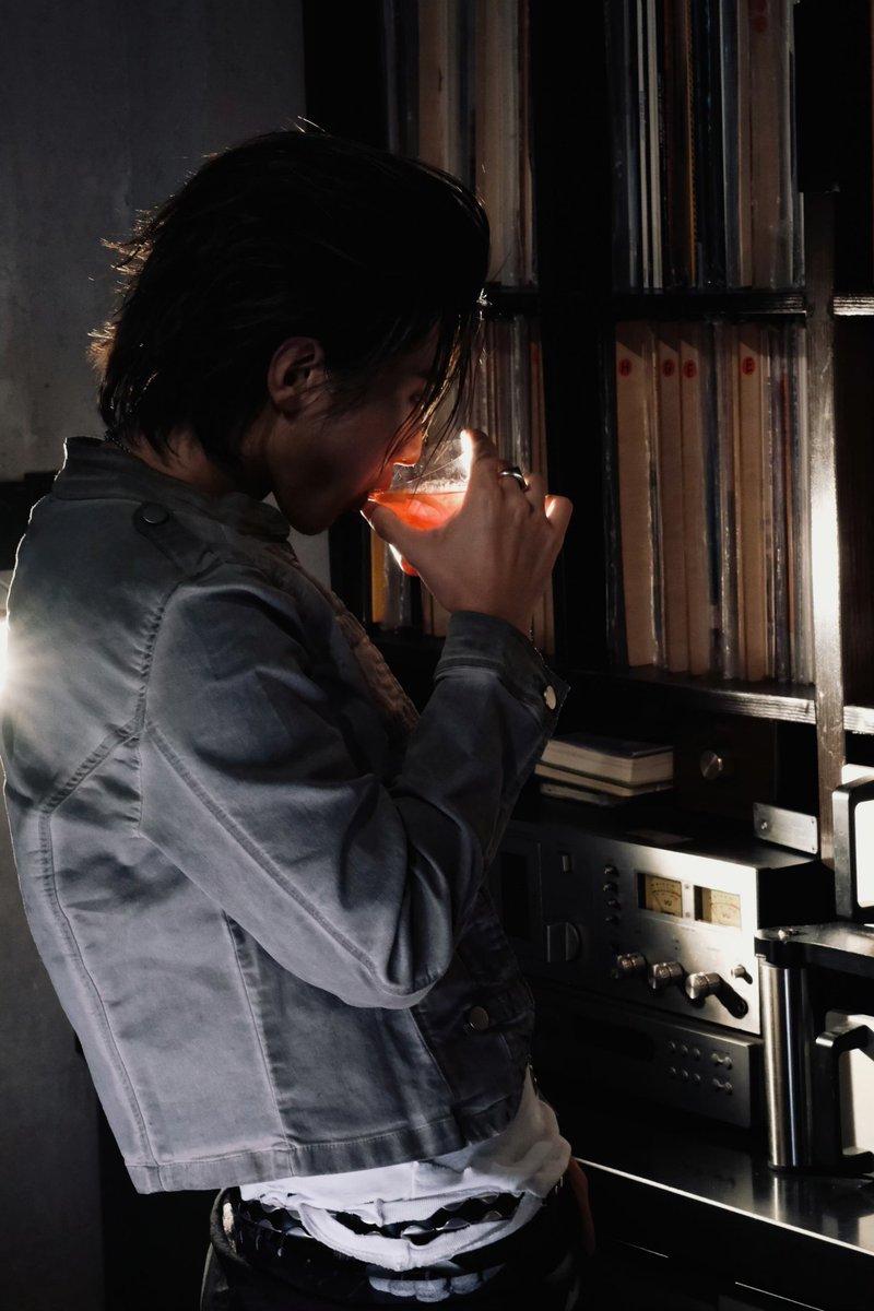 MeiIkun's tweet photo. kun-officialclub shared photos on weibo❤️
KUN physical album
#KUN #physicalalbum
#singer #songwriter #CPop #music
#蔡徐坤 #CaiXukun
@kun_officialx https://t.co/79Jn6yrMlZ