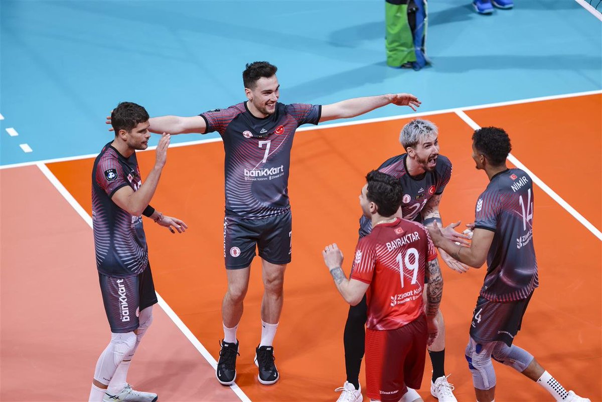 Vsever 2.0 🏐 tweet media