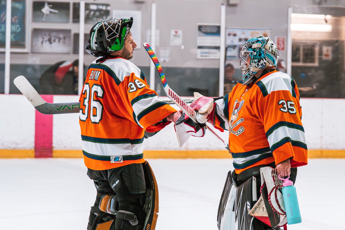 ayeezuh's tweet photo. also im still hockey photo guy don’t fret hashtag beer league hashtag offseason https://t.co/0MW0yftFv2 https://t.co/xNa8b3icMp