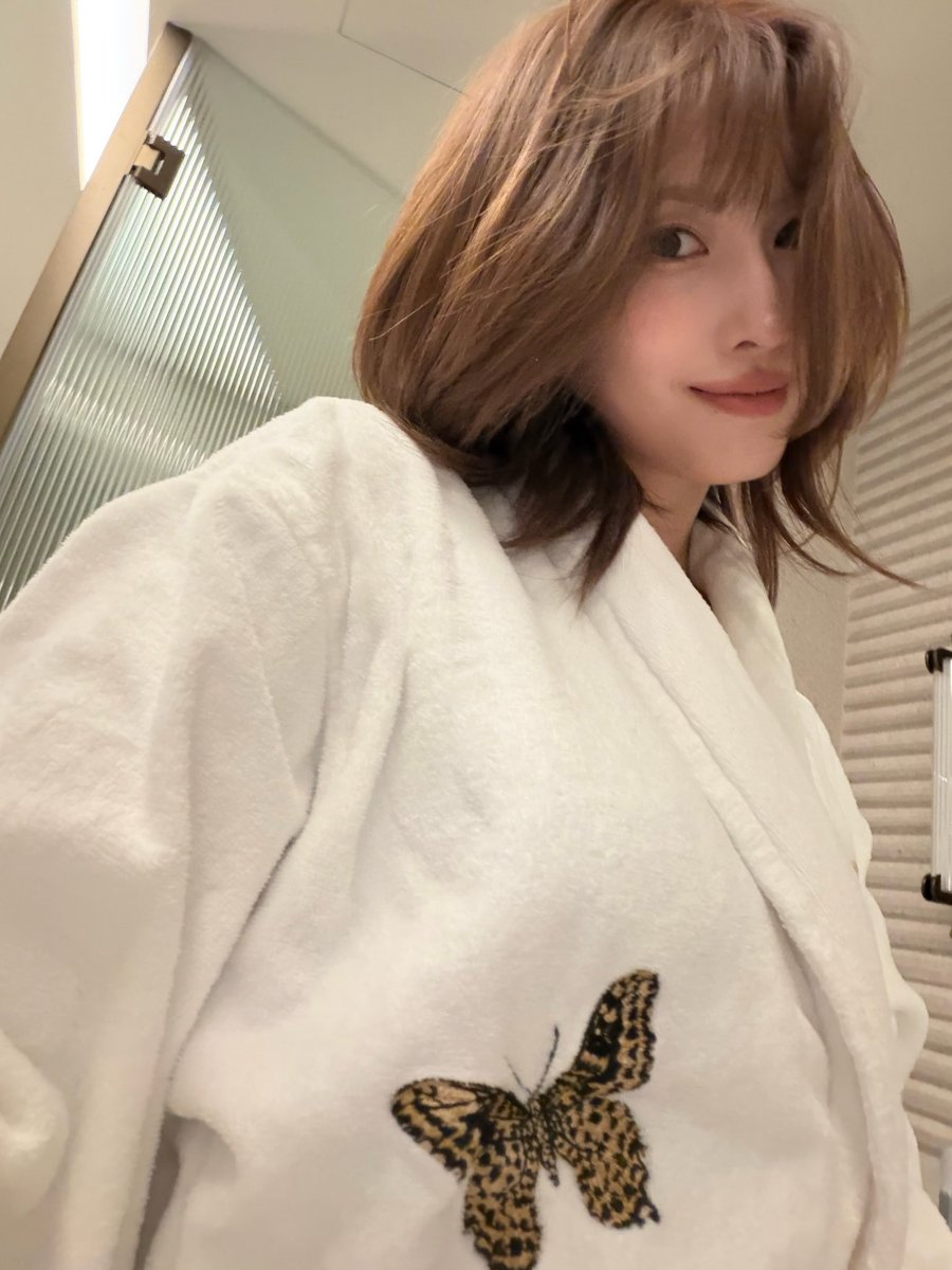 momo tweet media