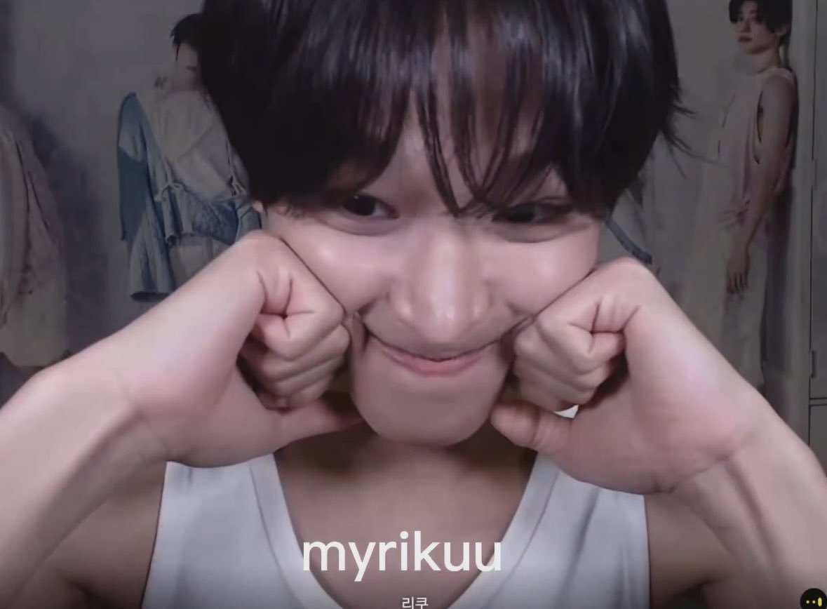 코이 tweet media