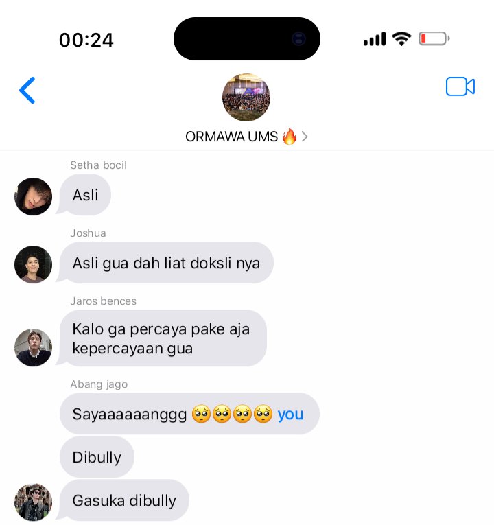 kashibook's tweet photo. Tolong dikondisikan dong ini ketua bemnya ketempelan https://t.co/3Yw4fzEVAX