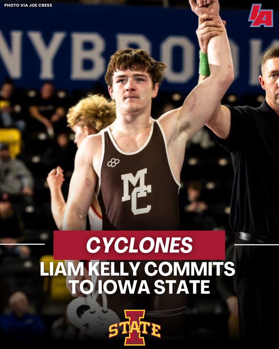 IAwrestle tweet media