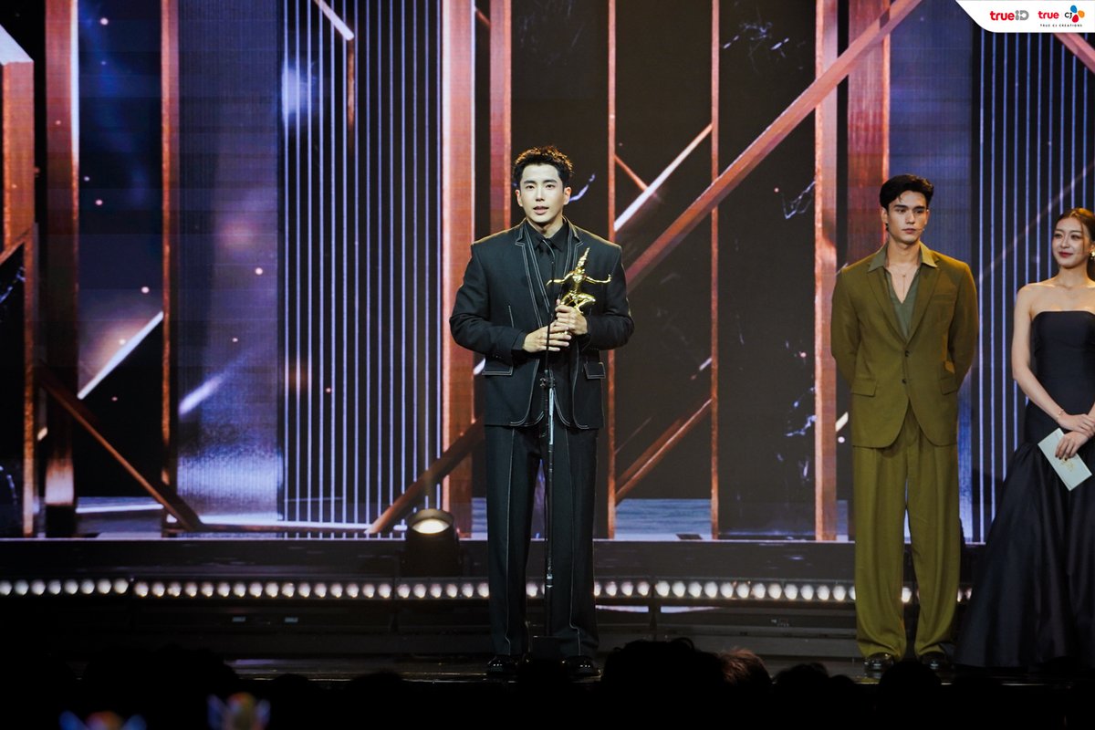 truecjcreations's tweet photo. 📸 รวมภาพบรรยากาศงานประกาศรางวัล #นาฏราชครั้งที่17 กับทีม #MouseTH ต้องขอขอบคุณแฟน ๆ ที่ร่วมเชียร์ และให้กำลังใจทีม Mouse ทุกคนนะครับ
ส่วนใครที่คิดถึงพวกเขากสามารถดูย้อนหลังได้ทาง #TrueID 👉 https://t.co/9lMfNrliWZ และทาง #DisneyPlus ได้แล้ว!
#TrueCJ #TrueID
#นนกุล #nonkul #ชาคริตแย้มนาม #emiamily #เบญเรวิญานันท์ #CAPTAINchonlathorn