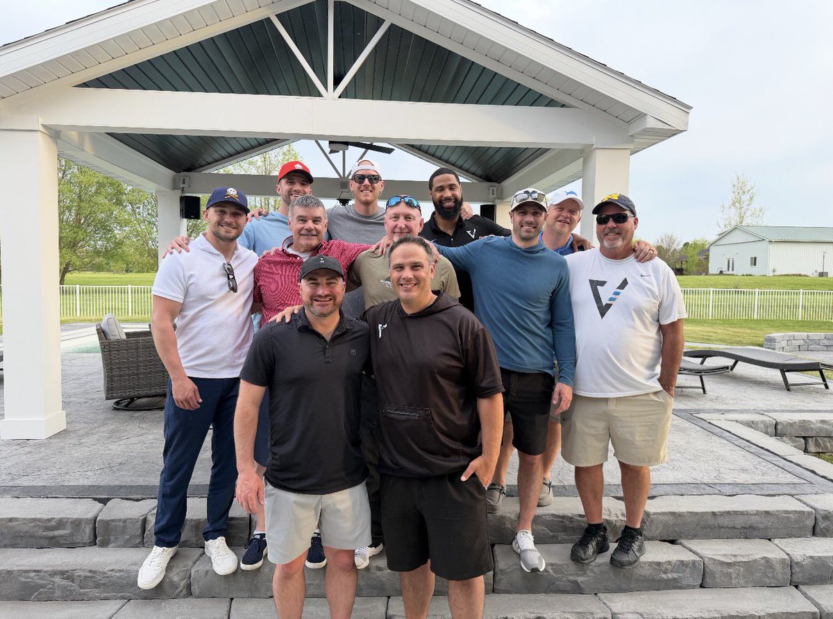 Vertical Raise Michigan tweet media