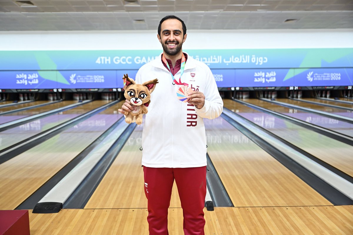 qatarbowling's tweet photo. جانب من منافسات مسابقة الاساتذة وتتويج الفائزين ضمن دورة الالعاب الخليجية الرابعة 
فيصل سليم 🥇🇰🇼
مصطفى الموسوي 🥈🇰🇼 
جاسم المريخي 🥉🇶🇦 https://t.co/SmJCg40rqZ