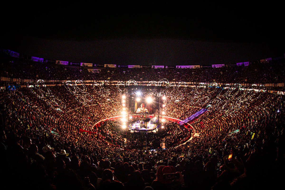 Grupo Intocable tweet media