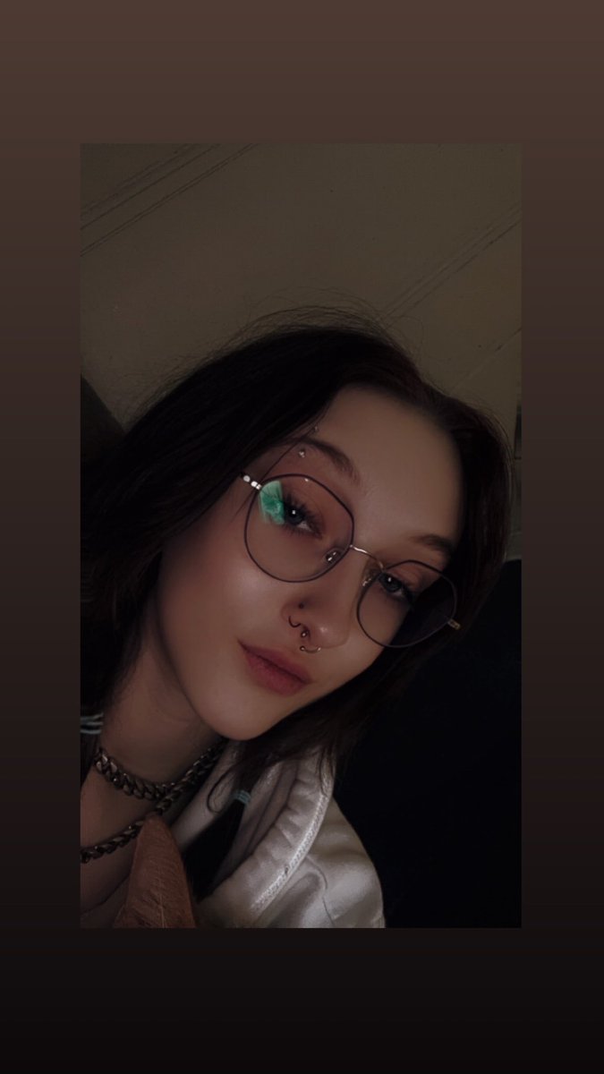Erin ✨ tweet media