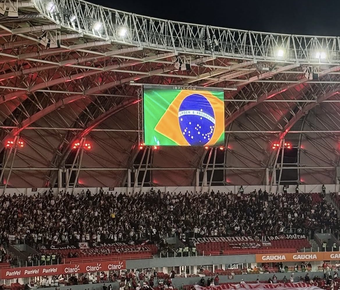 GDA_RS's tweet photo. PTEs no Aterro ontem (16/05/2026) cumprindo nosso papel. Agradecemos a @geralp10oficial pelo apoio logístico, a GDA-SC pela parceria e as torcidas coirmãs PTEs.

Jogadores, honrem nossa torcida! Postura inadmissível!

Guerreiros do Almirante-RS • De Norte a Sul vou te apoiar! 💢 https://t.co/AIWAfLGm2u