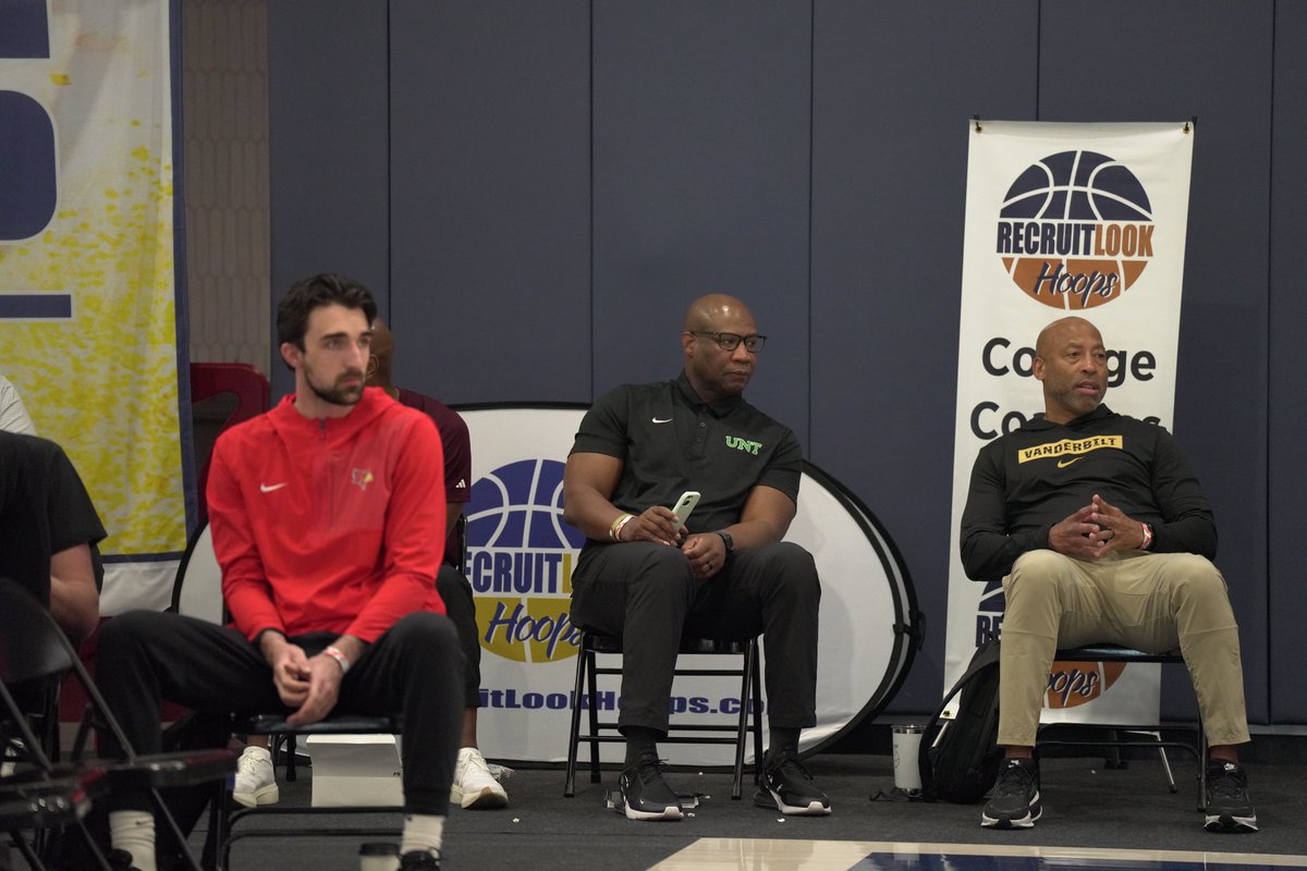 RecruitLook Hoops tweet media