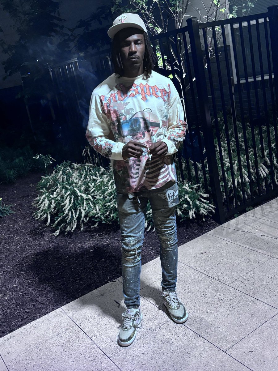 ZOO💰 tweet media