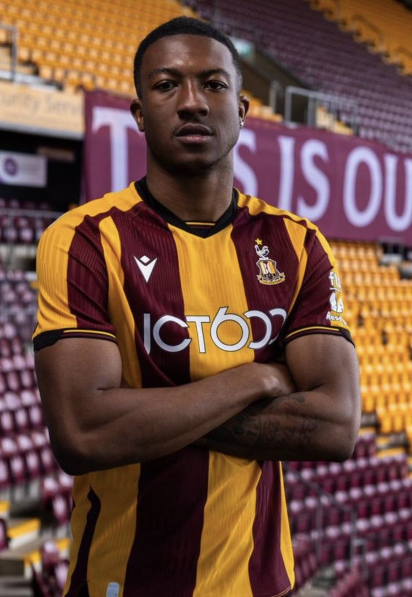 TheKitmanUK's tweet photo. ποΈ #Kitnews as the new @officialbantams 2026-27 home kit made by @MacronSports has been unveiled.
πΈ https://t.co/KZfH80uQYS
How many stars π out of 5 would you rate it?
#TheKitman π
#BCAFC #OnParade #BradfordCity #Macron https://t.co/MbCS2411rw