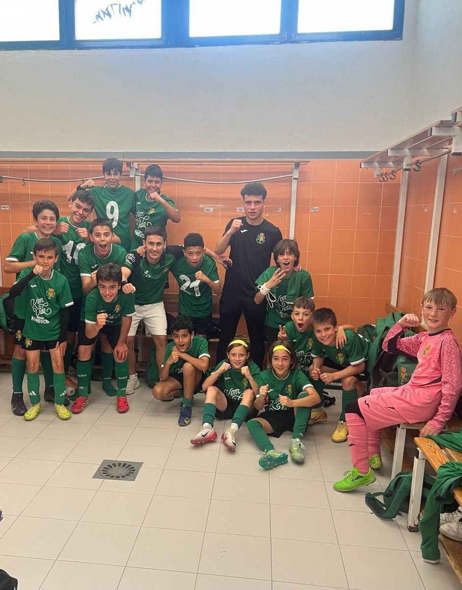 AD LA CABRERA 💚🤍⚽️ tweet media