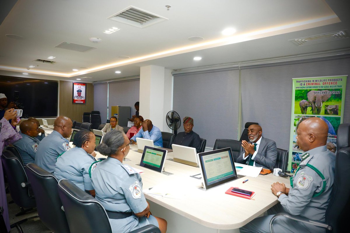 NIGERIA CUSTOMS tweet media
