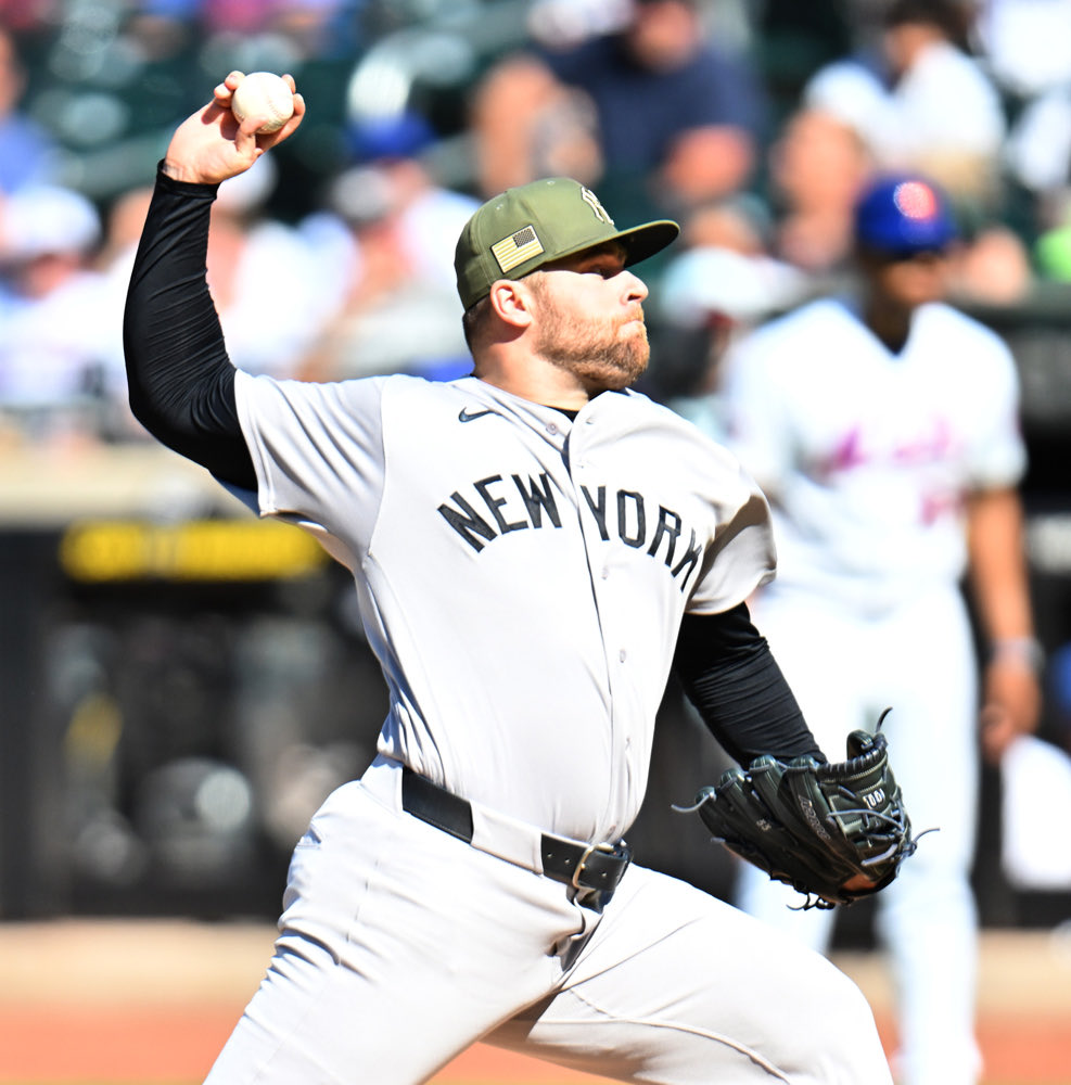 LatinoSports's tweet photo. Tyrone Taylor’s ninth-inning game-tying Subway Series three run homer behind the lens 💣⚾️
#Yankees #RepBX #SubwaySeries #Mets #LGM #MLB #LatinoSports | @mlbespanol | 📸: Bill Menzel/Latino Sports https://t.co/mA1CNNmK5E
