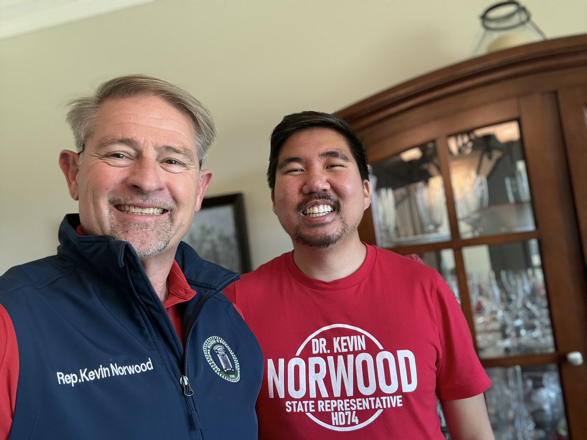 knxtreme's tweet photo. What a brilliant weekend! Campaign is in full swing! Thank you to friends from all over the state who came to go to doors! Thanks Rep Pae, Rep Gise and former Rep Derby and family for joining us!! I have the best team!  Want to help next weekend message me! https://t.co/LtgCk1yU6X