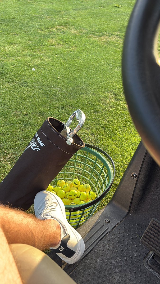 awesomeguyhomie's tweet photo. Summer job dox. Balls ain’t gonna pick themselves #cleave https://t.co/61PGhjXP3v