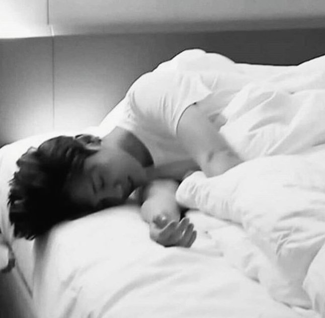Lu Han. tweet media