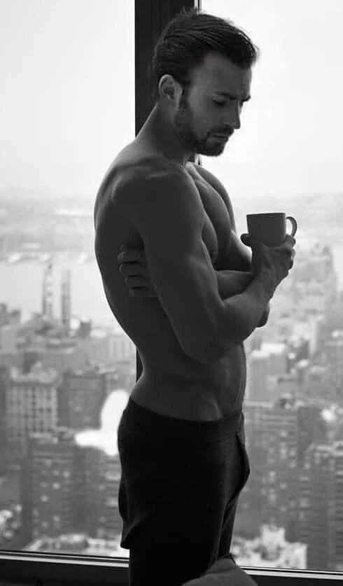 SilentShield_'s tweet photo. I’ll leave this here for #SeductiveSunday https://t.co/ykwKyrw9y7
