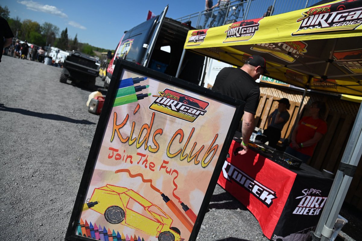 SuperDIRTcar's tweet photo. 👀 Stop by the Super DIRT Week and Kids Club tent to see the Buzzie!

@cms_speedway https://t.co/ih6bEBvmsq