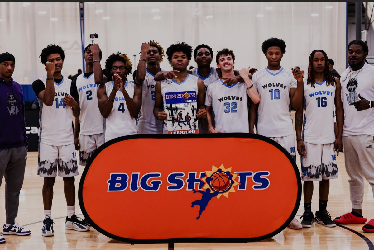 BIG SH🏀TS tweet media
