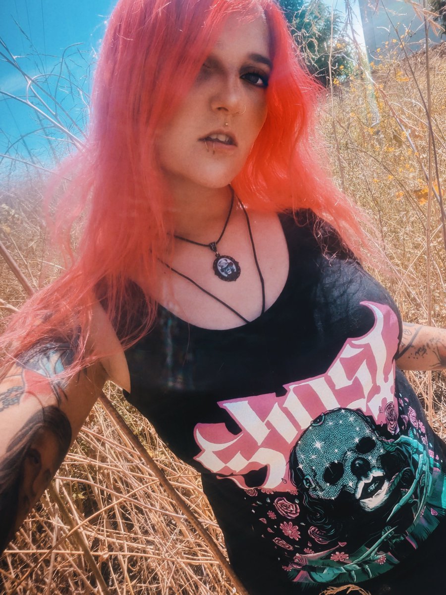 🩸𒉭 Black Metal Vampyre 𒉭🩸 tweet media