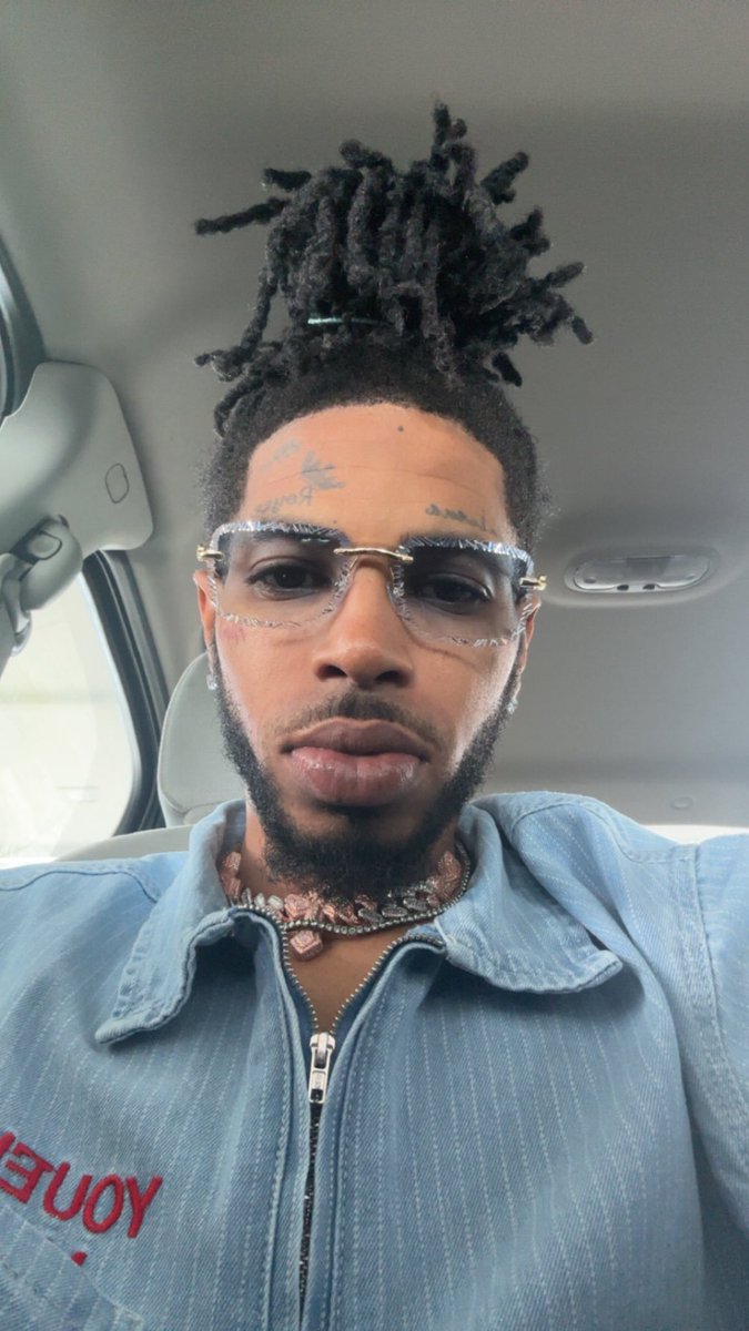 UnoOfNone's tweet photo. Humble Drip God 🩸 

#fypシ゚viral #unsignedartist #viral #wifilit https://t.co/Wq8wVS17XI
