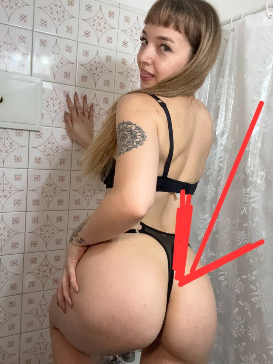 miamminou's tweet photo. Tu préfères les seins ou le cul ?
J'attends ta réponse en privé😏🫦🔥 https://t.co/cSB10yRmUO