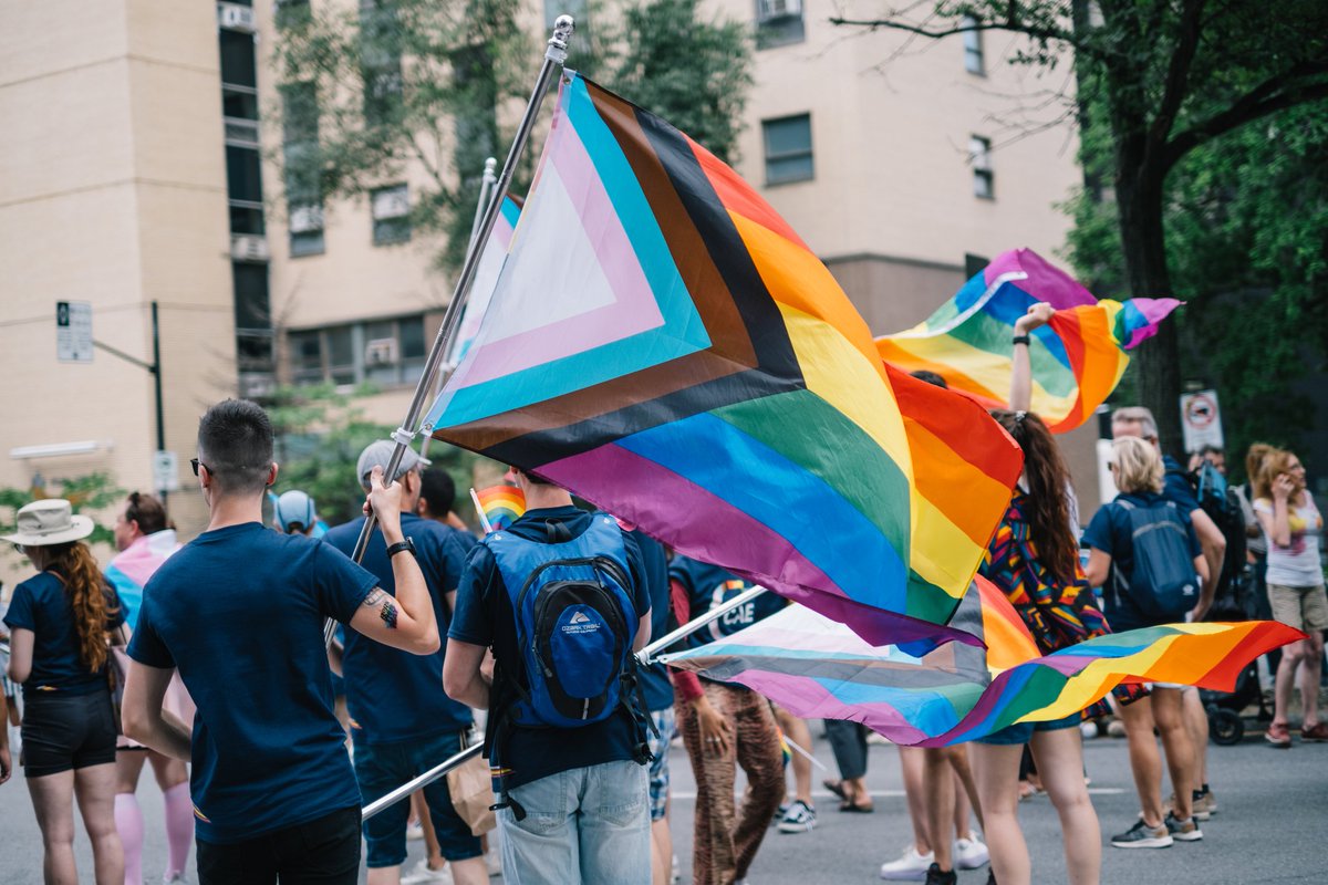 republiqueBRA's tweet photo. 🏳️‍🌈 Hoje, 17 de maio, é celebrado o Dia Internacional contra a Homofobia, a Transfobia e a Bifobia. https://t.co/yQjfEYYFPB