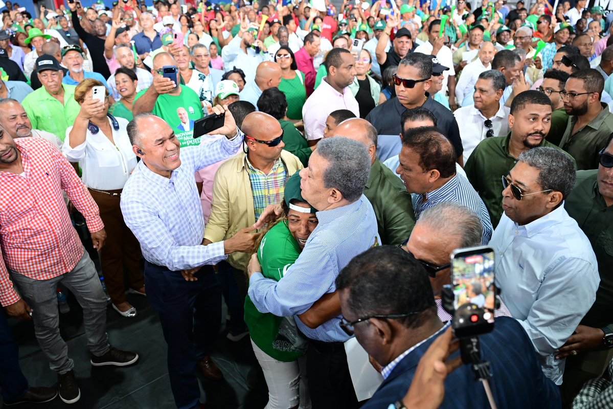 Leonel Fernández tweet media