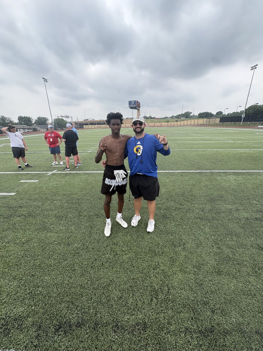 Gabechristion27's tweet photo. Thank you Coach O’Bryan for the camp invite ! I appreciate your time and the opportunity to showcase and evaluate my skills with other competition . 

Lots of competing this morning ! 
@CoachOB_5 @RobMessinger @Rios__6 @whhscougarsFB https://t.co/YKziQ1umtd