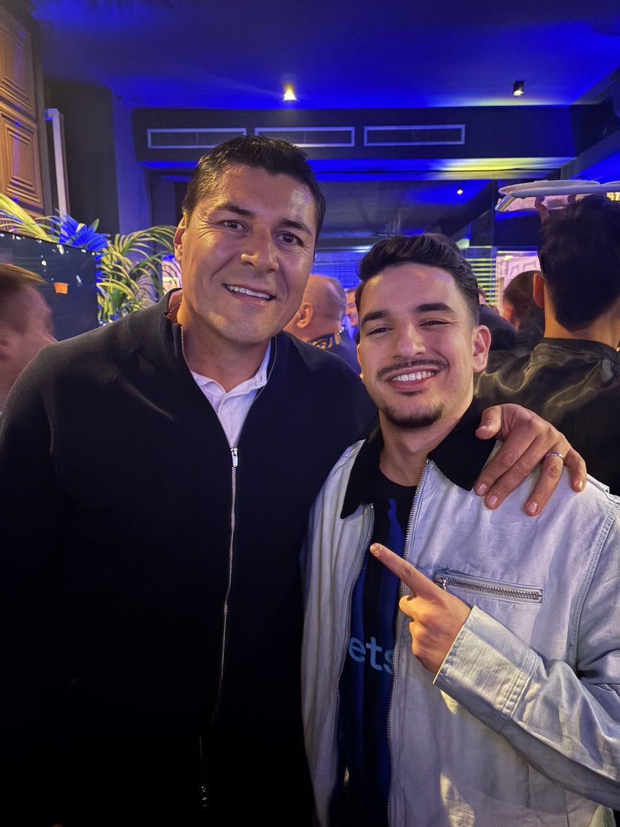 Lyés tweet media