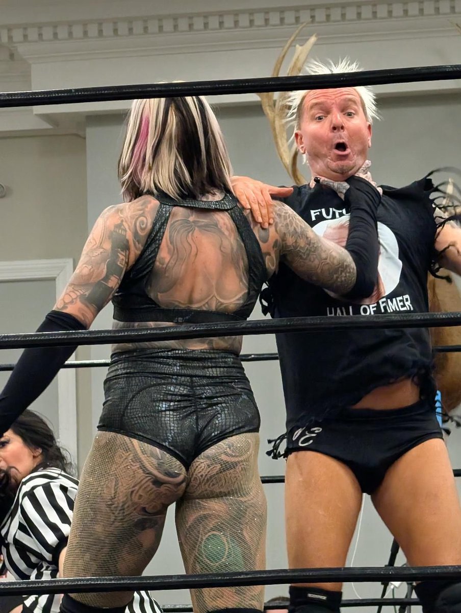 James Ellsworth tweet media